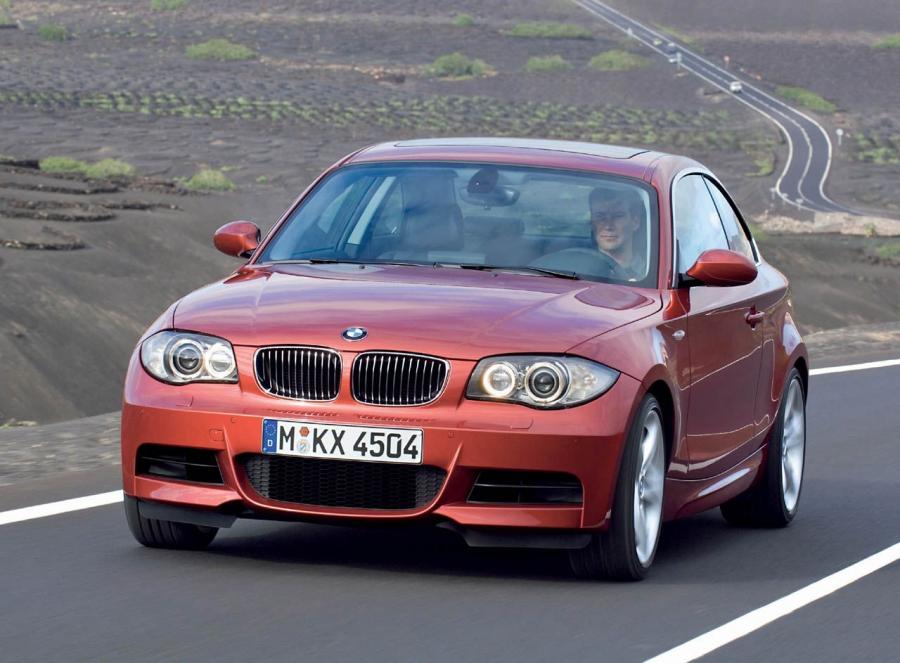  BMW 1-Series Coupe 2007 года  (фото 1 из 40)
